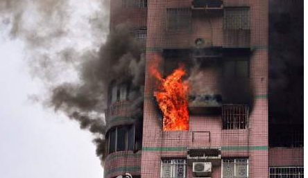 消防應(yīng)急包幫助火災(zāi)逃生